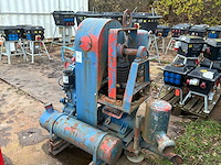 Pracht waterpomp - afbeelding 13 van  17