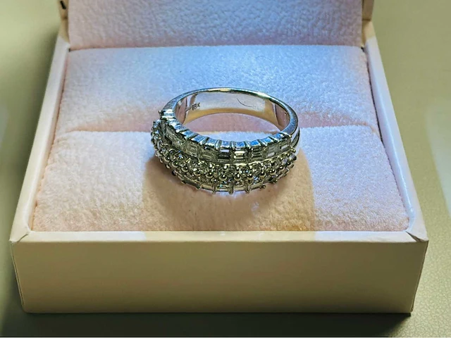 Prachtige 18 krt wit gouden ring met natuurlijke diamant 1,66 crt - afbeelding 1 van  7
