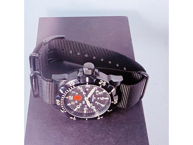 Praetorian mb-microtec h3 field horloge - afbeelding 10 van  11
