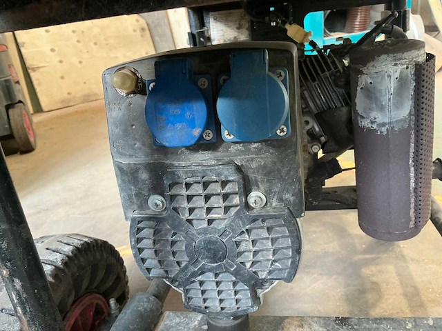 Pramac benzine aggregaat 3,5kva - afbeelding 7 van  7