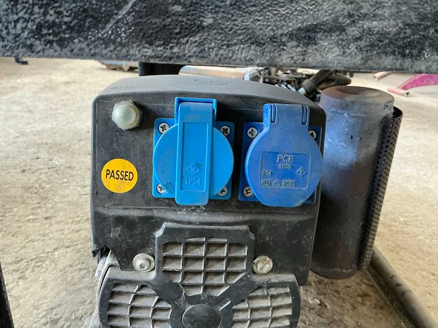 Pramac es4000 stroomaggregaat 3,5kva - afbeelding 5 van  7