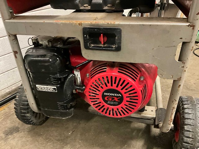 Pramac es8000 stroomgenerator - afbeelding 2 van  7
