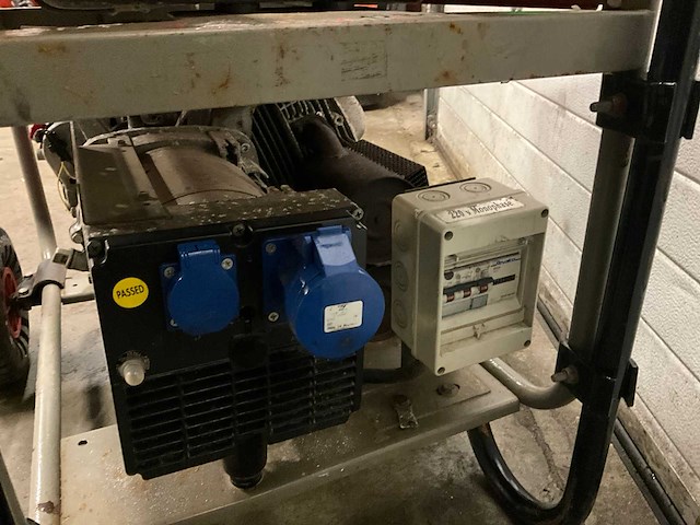 Pramac es8000 stroomgenerator - afbeelding 7 van  7
