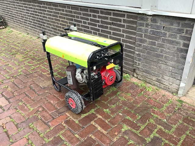 Pramac ls5000 stroomgenerator - afbeelding 1 van  6