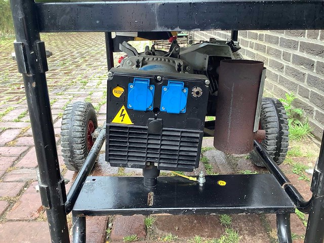 Pramac ls5000 stroomgenerator - afbeelding 6 van  6