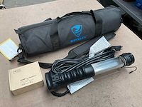 Prams auto inverter en draagbare werklamp - afbeelding 1 van  2