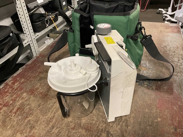 Precision medical easy go aspirator - afbeelding 2 van  5