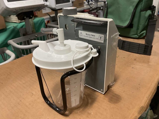 Precision medical pm65 vac aspirator - afbeelding 4 van  9