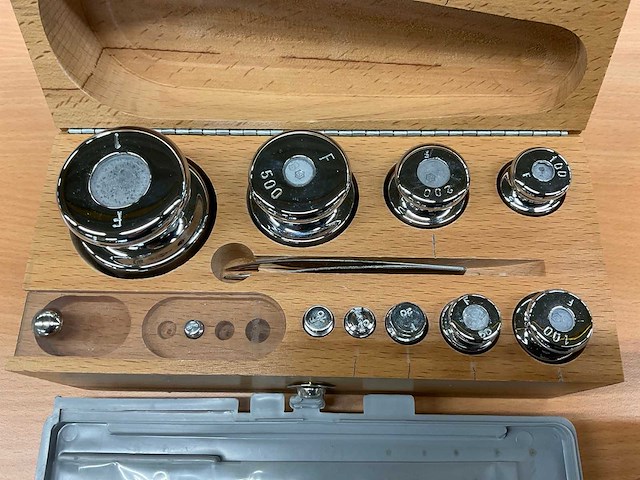 Precisisie meetkogelset/ paralleleinmatenset/set kalibratiegewichten - afbeelding 5 van  6