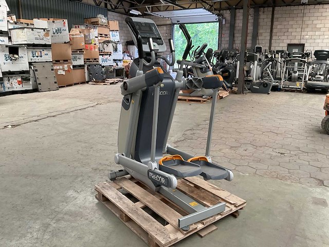 Precor 100i crosstrainer - afbeelding 4 van  6