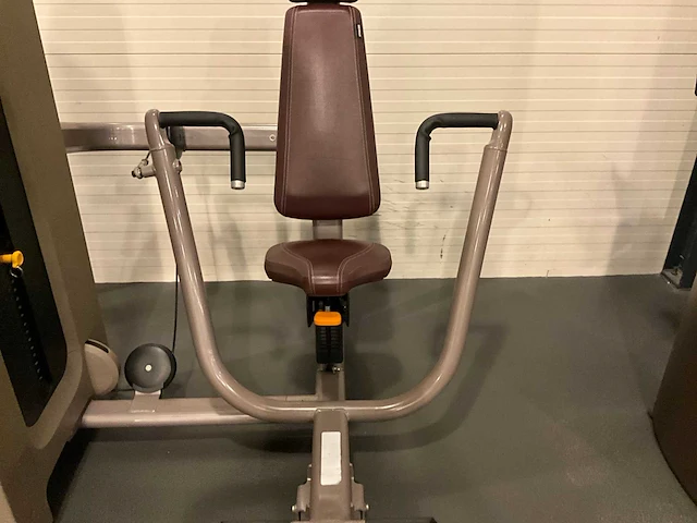 Precor chest press - afbeelding 7 van  9
