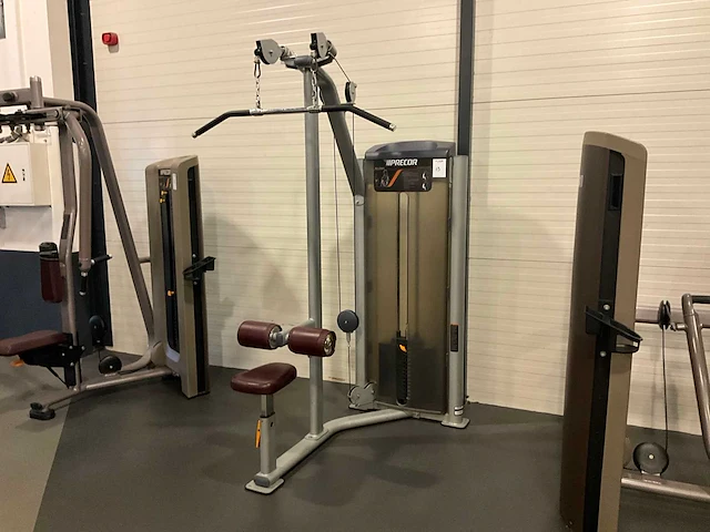 Precor pulldown machine - afbeelding 1 van  8