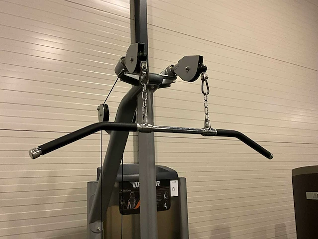 Precor pulldown machine - afbeelding 4 van  8