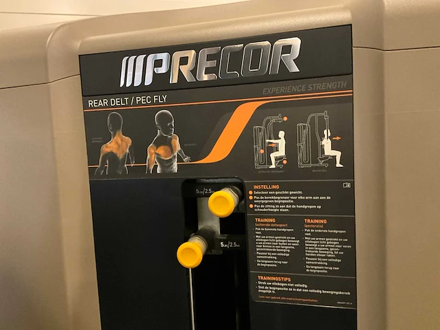 Precor rear delt / pec fly - afbeelding 8 van  8