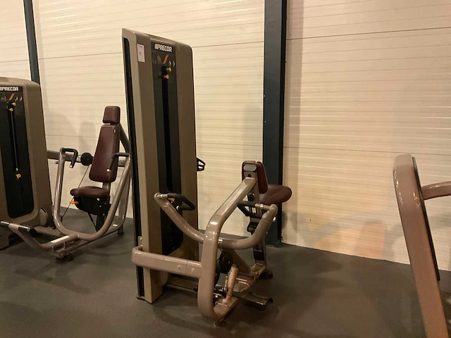 Precor seated row - afbeelding 1 van  7