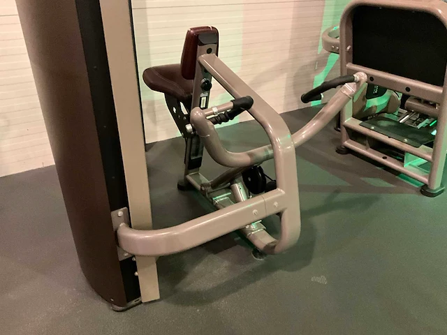 Precor seated row - afbeelding 3 van  7