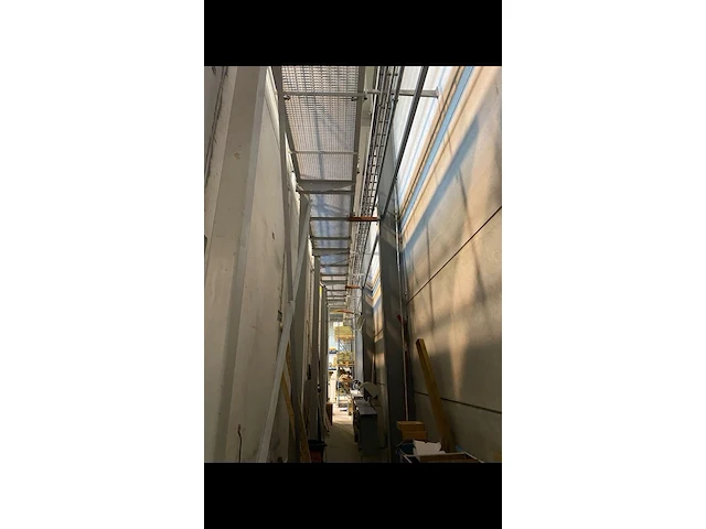 Prefab bunker - afbeelding 6 van  13