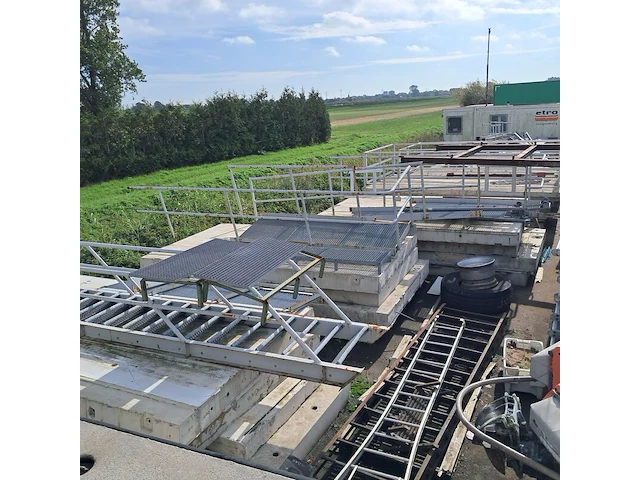 Prefab bunker - afbeelding 13 van  13