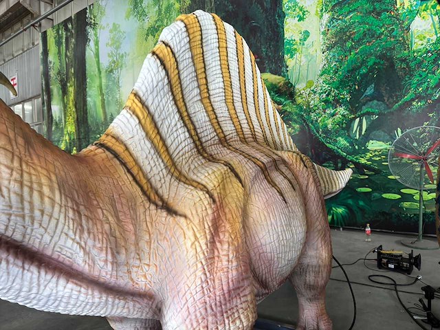 Prehistoric planet dinosaurus ouranosaurus 5 meter - afbeelding 3 van  8