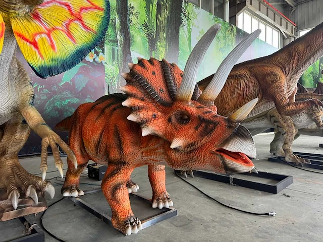 Prehistoric planet dinosaurus triceratops 4 meter - afbeelding 5 van  9