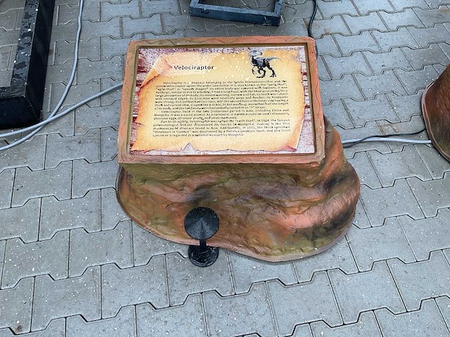 Prehistoric planet dinosaurus velociraptor 3 meter - afbeelding 4 van  5
