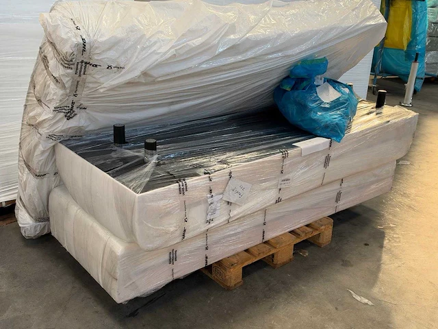 Premium duitse boxspring 140 x 200 cm - afbeelding 3 van  5