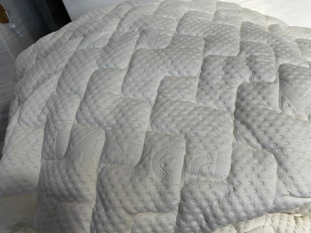 Premium duitse boxspring 200 x 200 cm - afbeelding 7 van  8