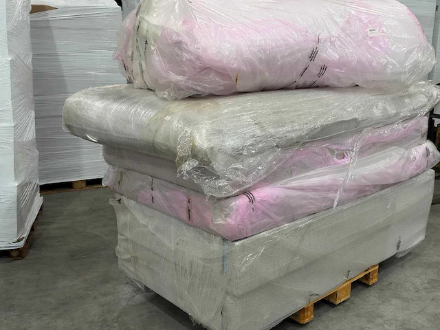 Premium duitse boxspring 220 x 220 cm - afbeelding 3 van  3