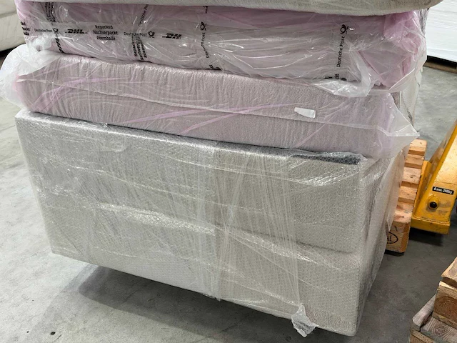 Premium duitse boxspring 226 x 220 cm - afbeelding 9 van  9