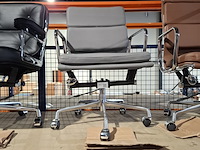 Premium eames ea217 bureaustoel in grijs leer, grijs - afbeelding 8 van  8