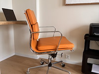 Premium eames ea217 bureaustoel in tan leather, tan leather - afbeelding 4 van  10