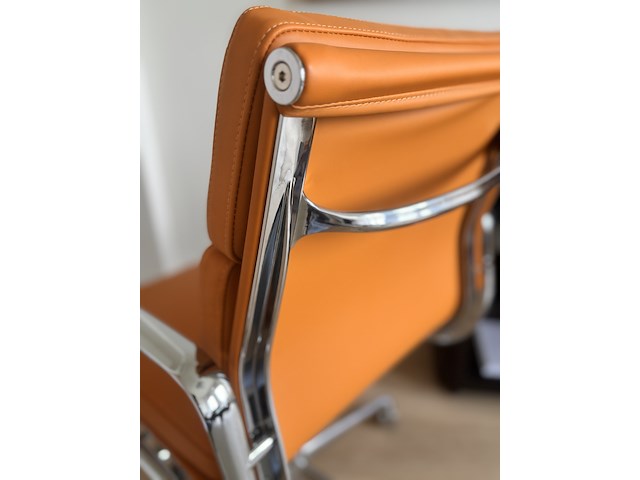 Premium eames ea217 bureaustoel in tan leather, tan leather - afbeelding 7 van  10