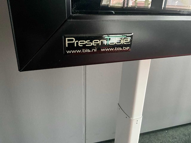Presentable presentatiescherm op statief - afbeelding 2 van  6