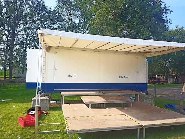 Presentatie / beurs wagen - afbeelding 4 van  13