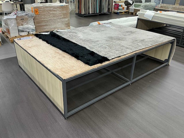 Presentatie meubel (2x) - afbeelding 1 van  3