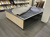 Presentatie meubel (2x)