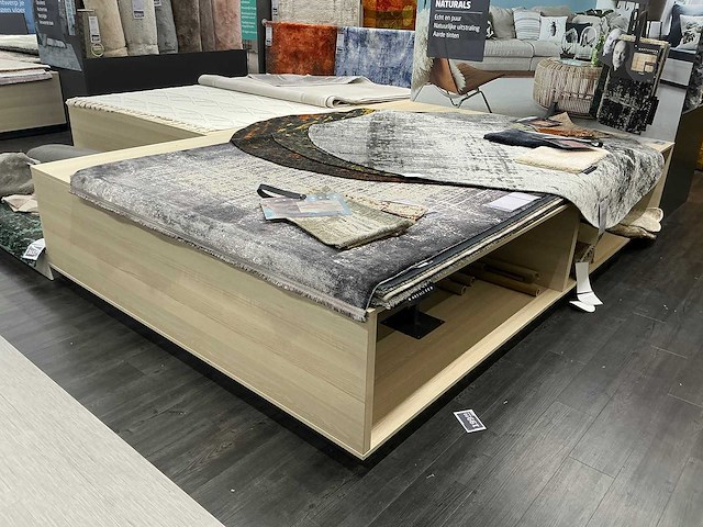 Presentatie meubel (2x) - afbeelding 1 van  3