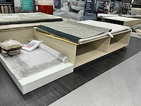 Presentatie meubel (2x)