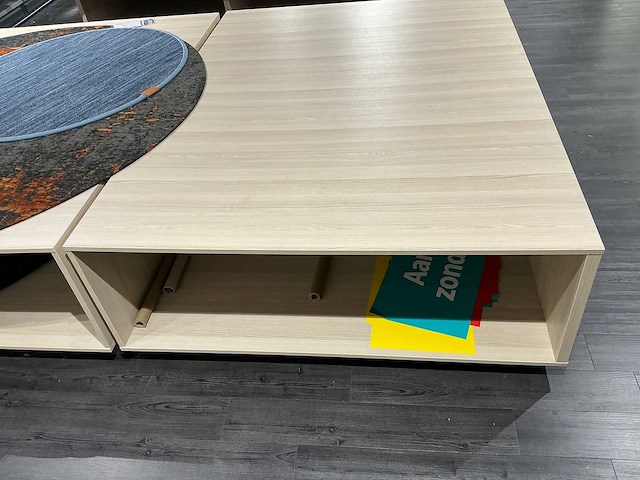 Presentatie meubel (2x) - afbeelding 2 van  3