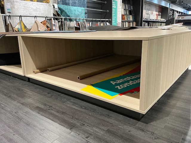 Presentatie meubel (2x) - afbeelding 3 van  3