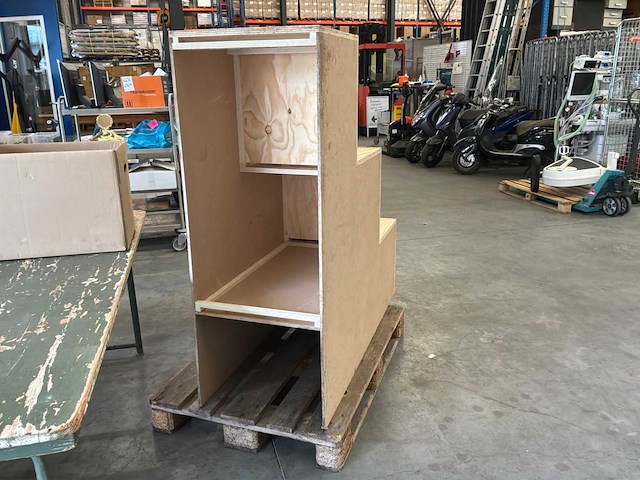 Presentatie meubel - afbeelding 3 van  3