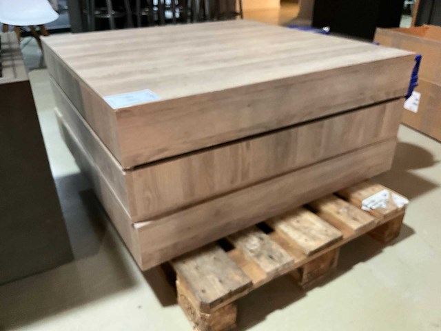 Presentatie showroom platform (3x) - afbeelding 1 van  4