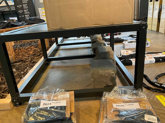 Presentatie tafel (2x) - afbeelding 3 van  6