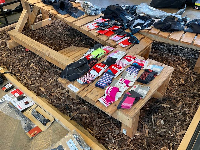 Presentatie tafel (3x) - afbeelding 6 van  6