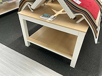 Presentatie tafel met tapijt samples (4x) - afbeelding 5 van  11