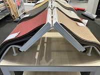 Presentatie tafel met tapijt samples (4x) - afbeelding 3 van  8