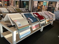 Presentatie tafel met tapijtsamples (8x) - afbeelding 2 van  12