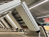 Presentatie tafel met tapijtsamples (8x) - afbeelding 9 van  13