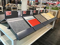 Presentatie tafel met vinyl samples (2x) - afbeelding 6 van  8