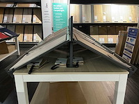 Presentatie tafel met vinyl samples (2x) - afbeelding 3 van  8